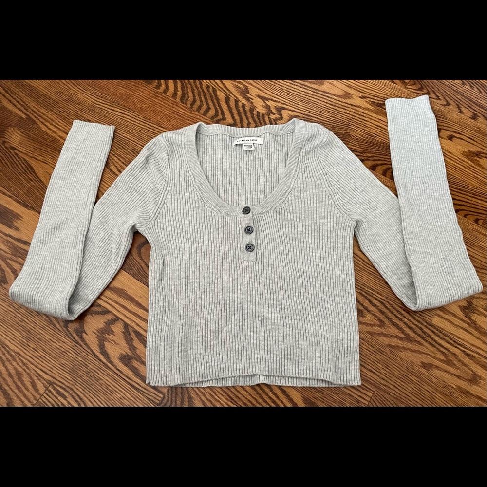 American eagle sweater